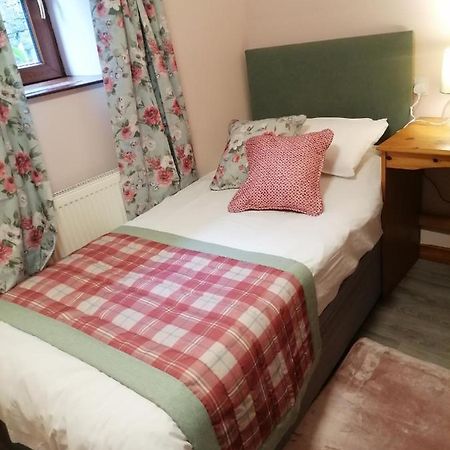 Отель Stag Coach House Carmel Экстерьер фото