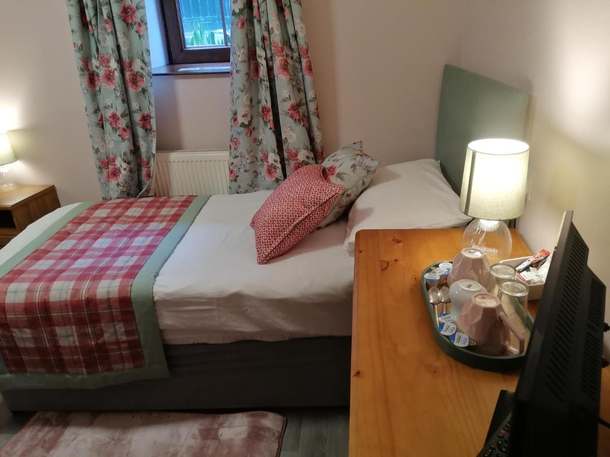 Отель Stag Coach House Carmel Экстерьер фото