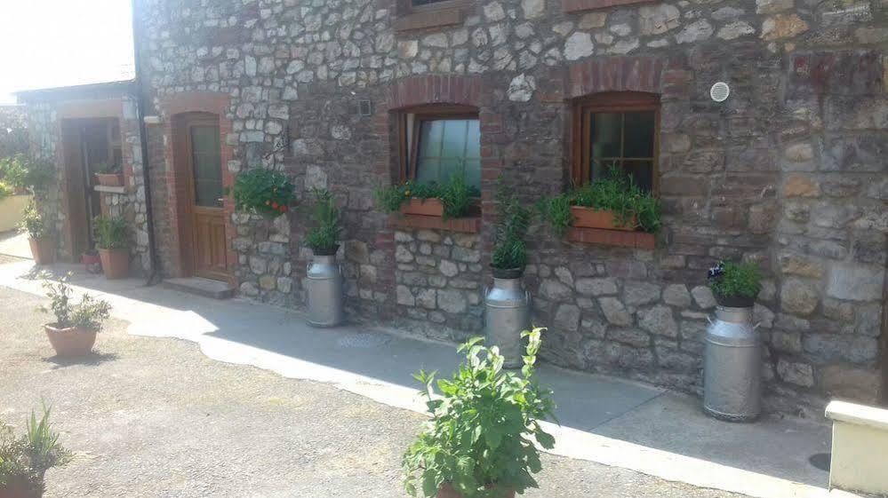 Отель Stag Coach House Carmel Экстерьер фото