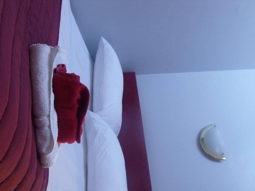 Отель Stag Coach House Carmel Экстерьер фото
